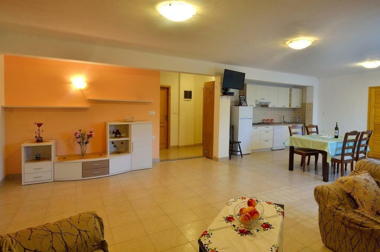 Apartment Nada With Private Pool Buzet Dış mekan fotoğraf